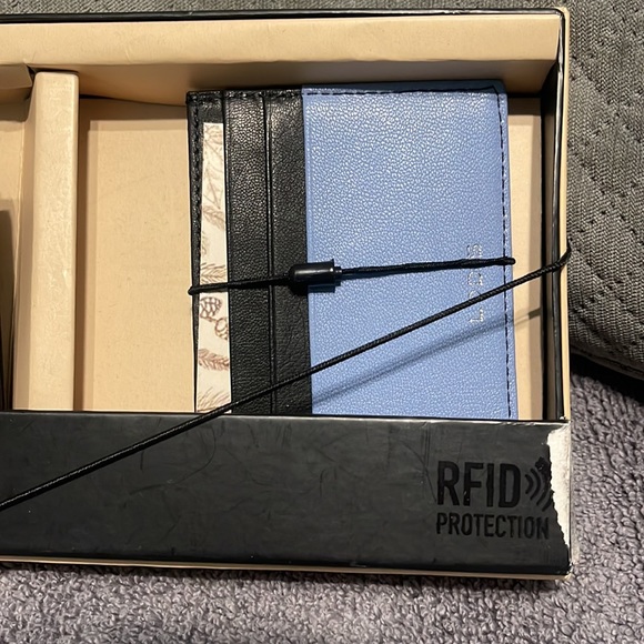 LODIS WALLET SET - Picture 3 of 10